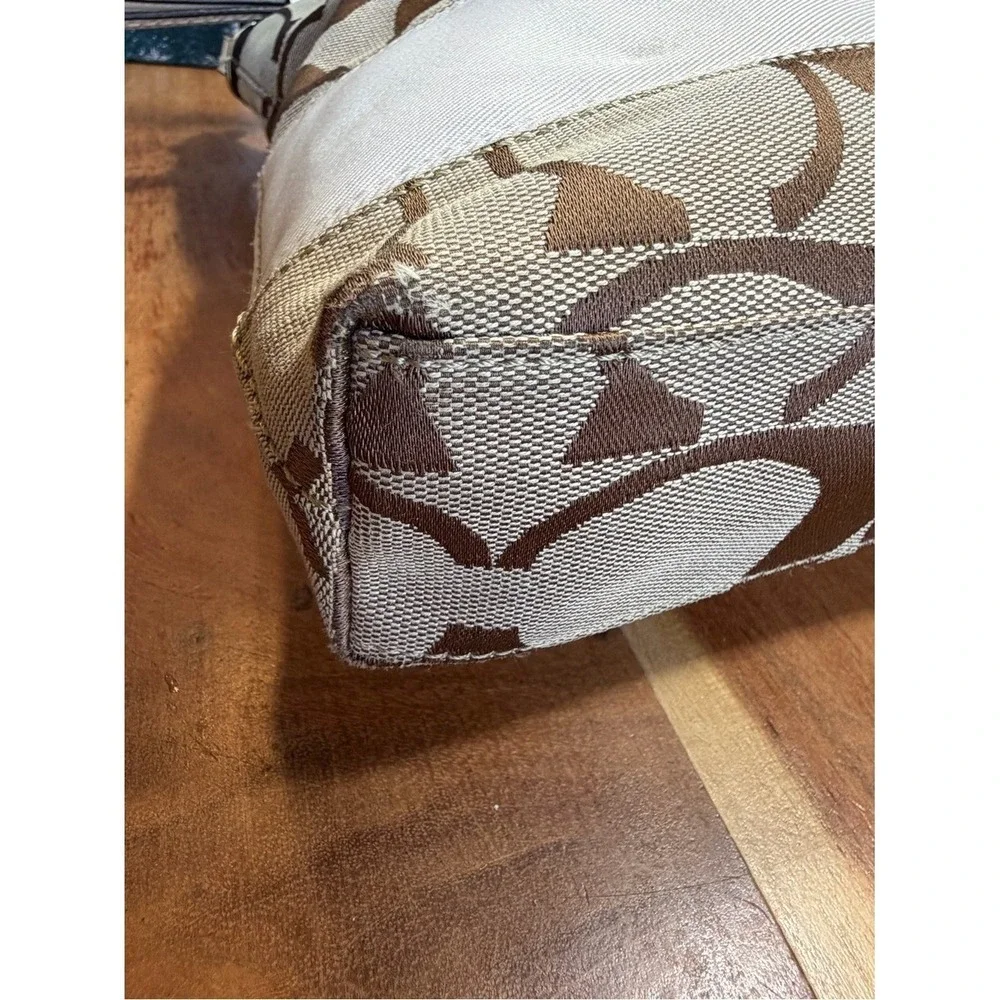 Coach Y2K 2009 Signature Stripe Canvas Hobo Bag Khaki Ivory GUC
